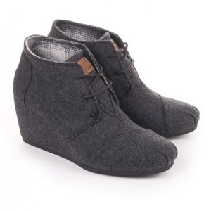 TOMS Grey Wool Desert Wedge bootie Size 5